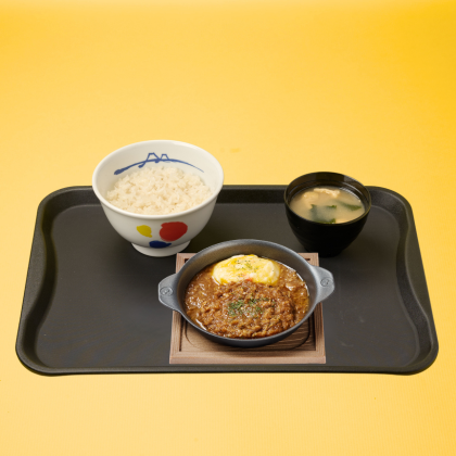 夏里亞賓漢堡米飯套餐